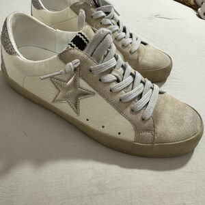 Shushop Beige & Gold